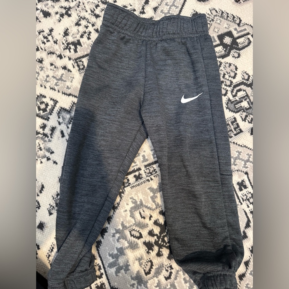 Nike Dri-Fit Pants 3T